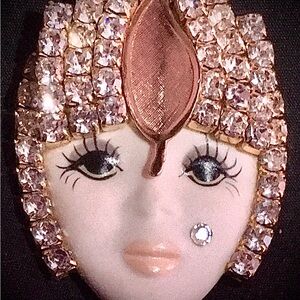 Elegant Vintage Morningstar Crystal Brooch